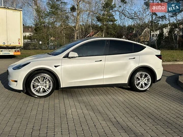 Авто Tesla Model Y 2022 № 8275223