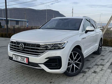 Авто Volkswagen Touareg 2019 № 8275244