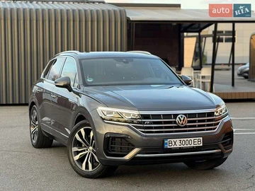 Авто Volkswagen Touareg 2018 № 8275246