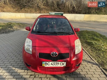 Авто Toyota Yaris 2008 № 8275510