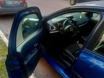 Авто Renault Clio 2011 № 8275520