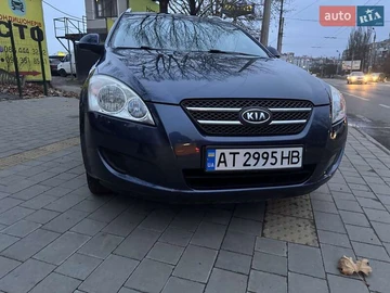 Авто KIA Ceed 2008 № 8275524