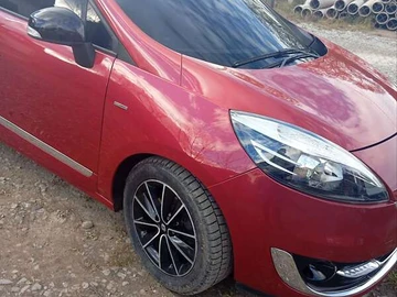 Авто Renault Scenic 2012 № 8275703