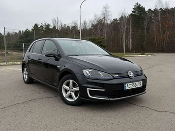 Авто Volkswagen E-Golf 2015 № 8275788