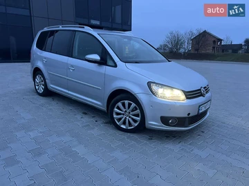 Авто Volkswagen Touran 2011 № 8275818