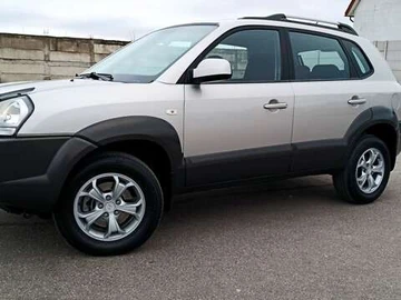 Авто Hyundai Tucson 2009 № 8275820