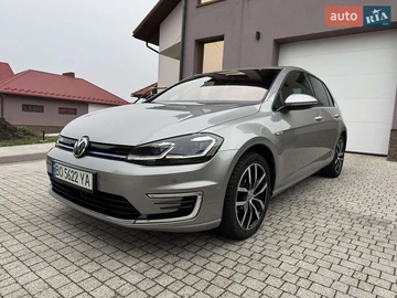 Авто Volkswagen E-Golf 2019 № 8276053