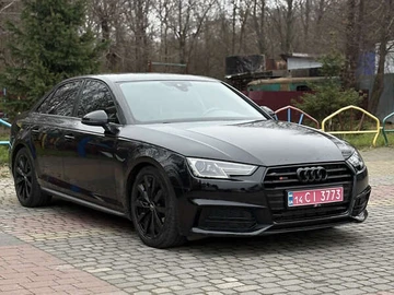 Авто Audi A4 2018 № 8276087