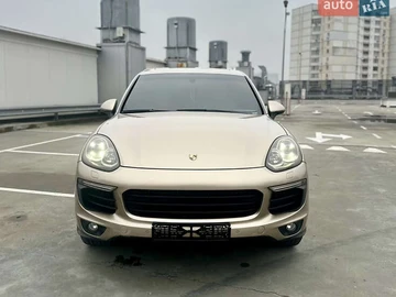 Авто Porsche Cayenne 2014 № 8276149