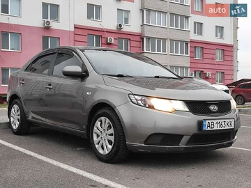 Авто KIA Cerato 2009 № 8276407