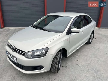 Авто Volkswagen Polo 2012 № 8276501