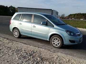 Авто Opel Zafira 2010 № 8276514