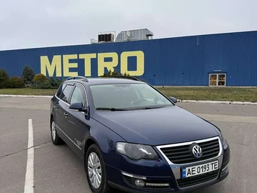 Авто Volkswagen Passat 2010 № 8276525