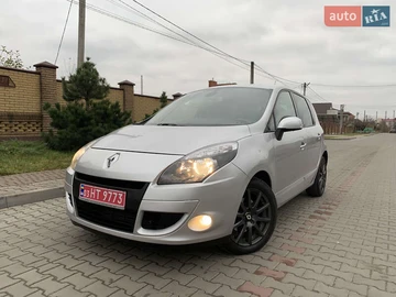 Авто Renault Scenic 2011 № 8276527