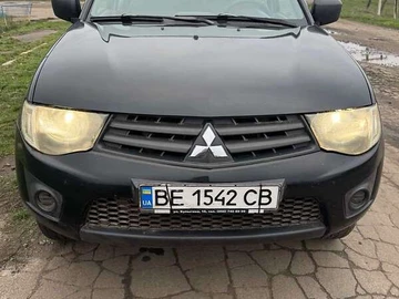 Авто Mitsubishi L 200 2012 № 8276719