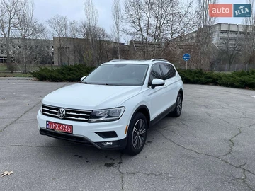 Авто Volkswagen Tiguan 2019 № 8276831