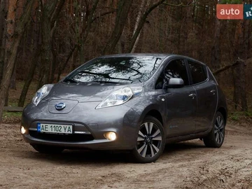 Авто Nissan Leaf 2015 № 8277192