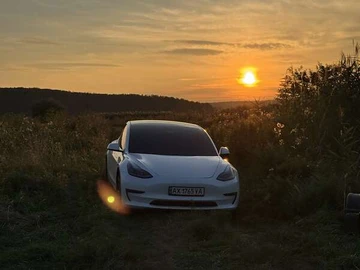 Авто Tesla Model 3 2021 № 8277275