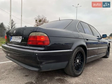 Авто BMW 7 Series 2000 № 8277813