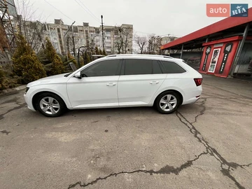 Авто Skoda Superb 2016 № 8277951