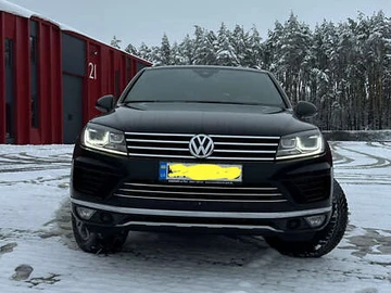 Авто Volkswagen Touareg 2017 № 8277980