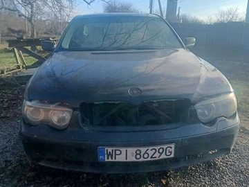 Авто BMW 7 Series 2003 № 8278078