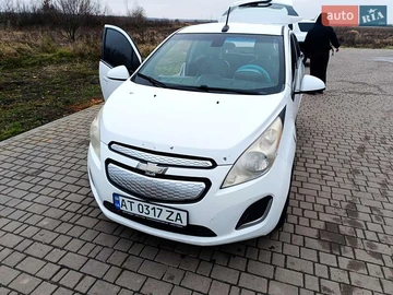 Авто Chevrolet Spark 2013 № 8278115