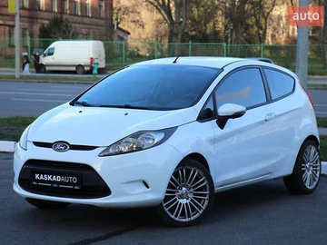 Авто Ford Fiesta 2010 № 8278476