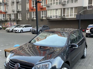 Авто Volkswagen Golf 2004 № 8278497