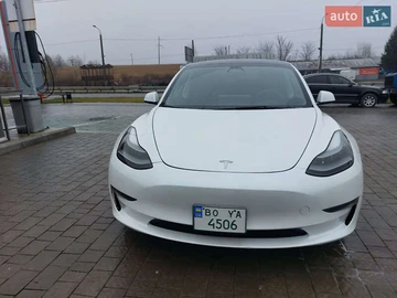 Авто Tesla Model 3 2023 № 8278884