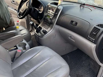 Авто KIA Carnival 2008 № 8279132