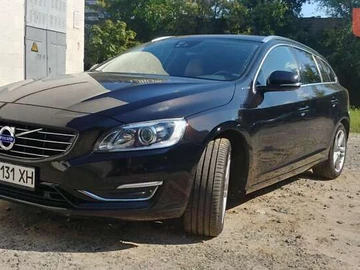 Авто Volvo V60 2013 № 8279535