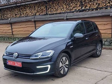 Авто Volkswagen E-Golf 2018 № 8279652