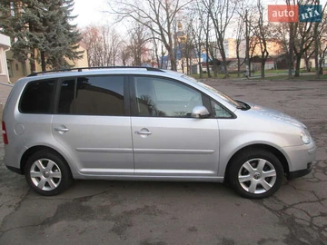 Авто Volkswagen Touran 2006 № 8280195