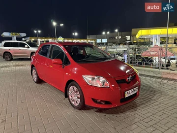 Авто Toyota Auris 2007 № 8280213
