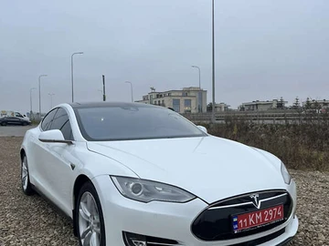 Авто Tesla Model S 2014 № 8280447