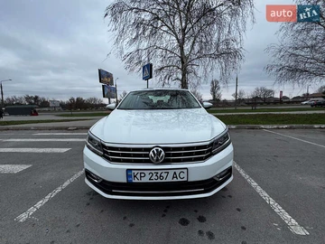 Авто Volkswagen Passat 2018 № 8280455