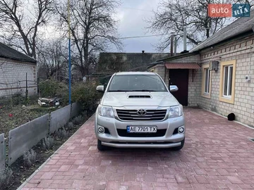 Авто Toyota Hilux 2014 № 8280589