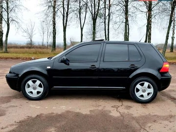 Авто Volkswagen Golf 2001 № 8280800
