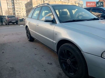 Авто Audi A4 2001 № 8280884