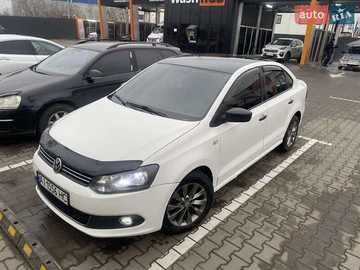 Авто Volkswagen Polo 2013 № 8280922