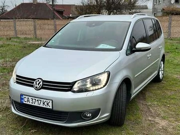 Авто Volkswagen Touran 2013 № 8281175