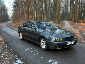 Авто BMW 5 Series 2003 № 8281467