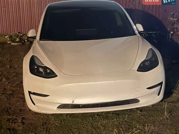 Авто Tesla Model 3 2023 № 8281486