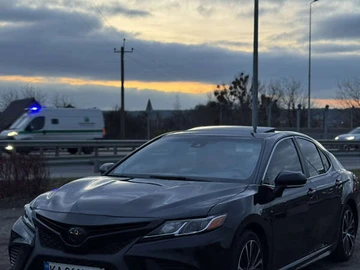 Авто Toyota Camry 2018 № 8281497
