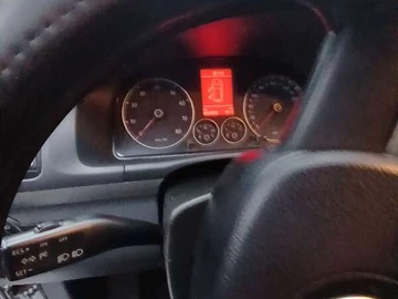 Авто Volkswagen Touran 2006 № 8281660