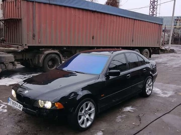 Авто BMW 5 Series 2001 № 8281801