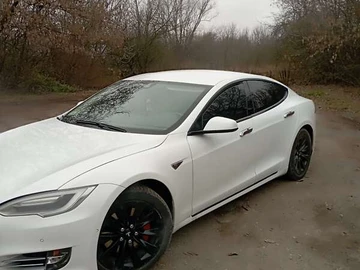Авто Tesla Model S 2016 № 8281903