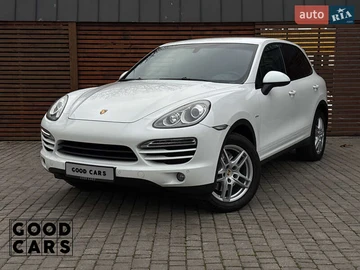 Авто Porsche Cayenne 2013 № 8282053