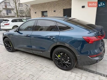Авто Audi E-Tron 2021 № 8282063
